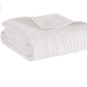 MADISON PARK Quilted Throw 100% Polyester Color: White